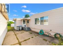 Living room - 8 Stewart Street, Strathroy Caradoc, ON N7G3K8 Photo 6