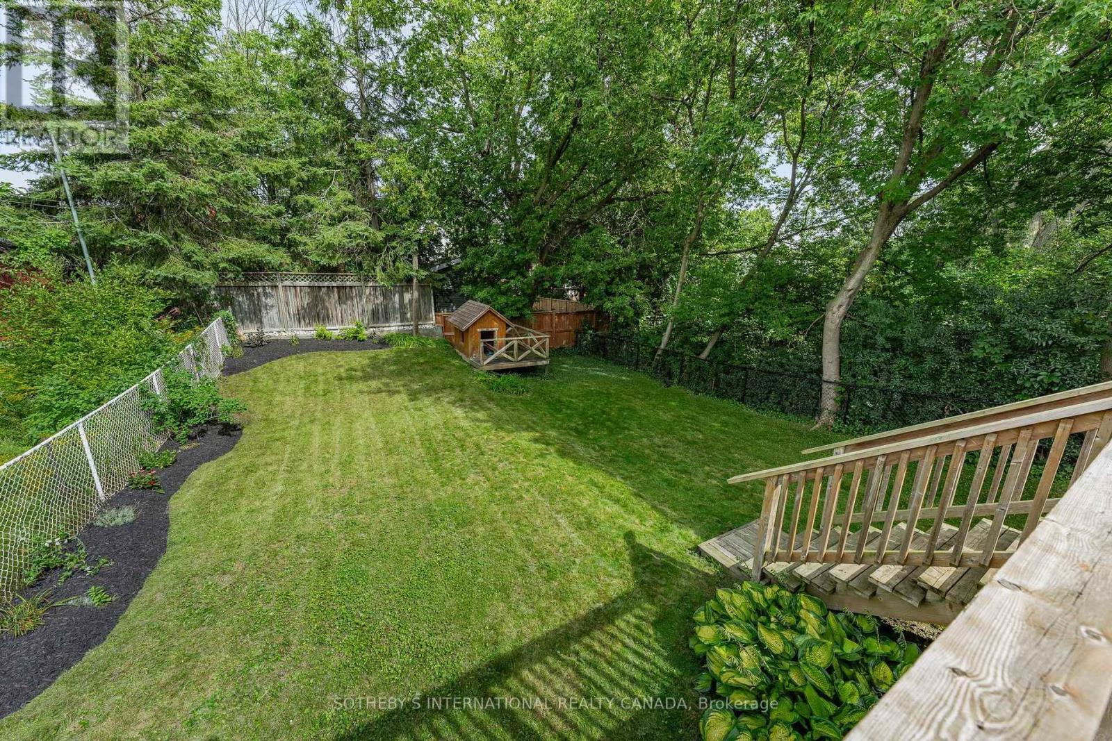 38 ROSLIN AVENUE S - Image 25