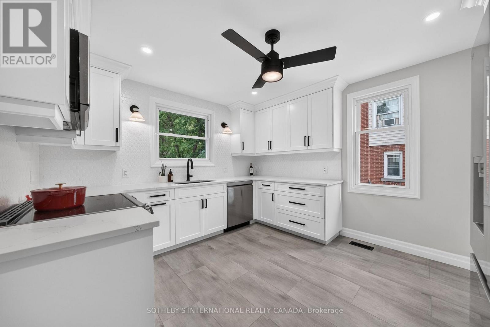 38 ROSLIN AVENUE S - Image 7