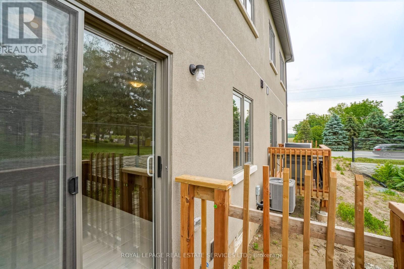 #2 515 GARNER ROAD W - 27