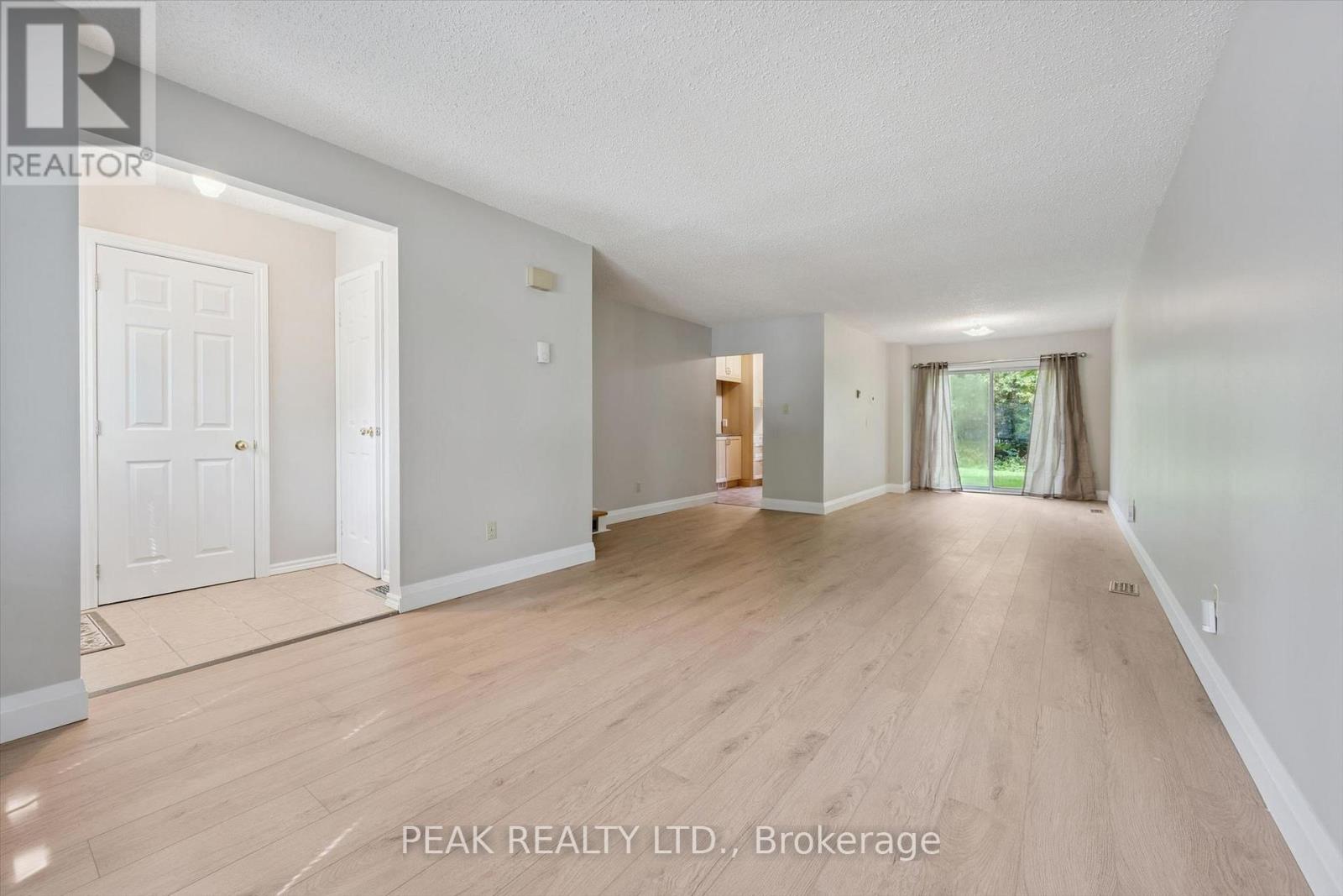 657B ALBERT STREET - 11
