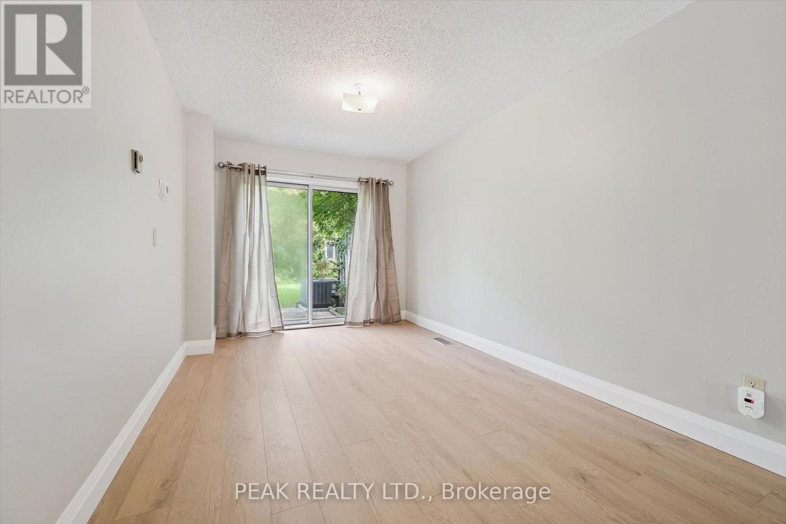 657B ALBERT STREET - 15