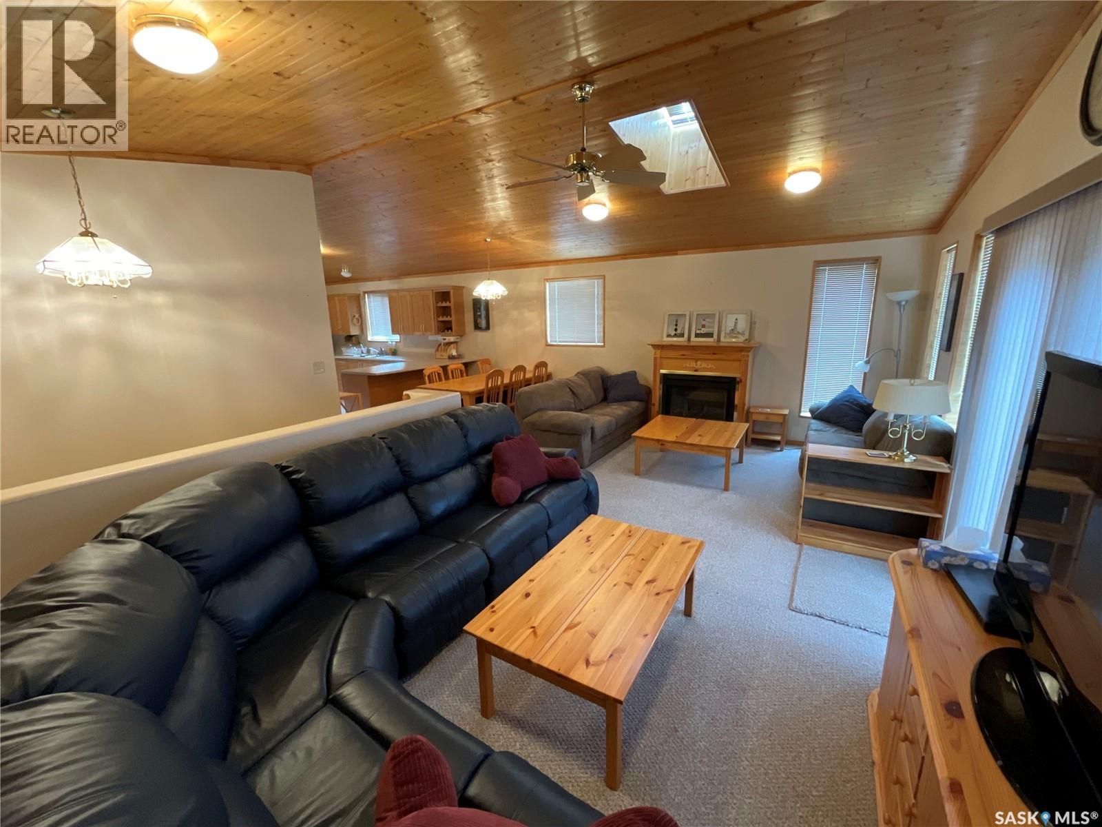 75 Crescent AVENUE, Wakaw Lake — photo 3
