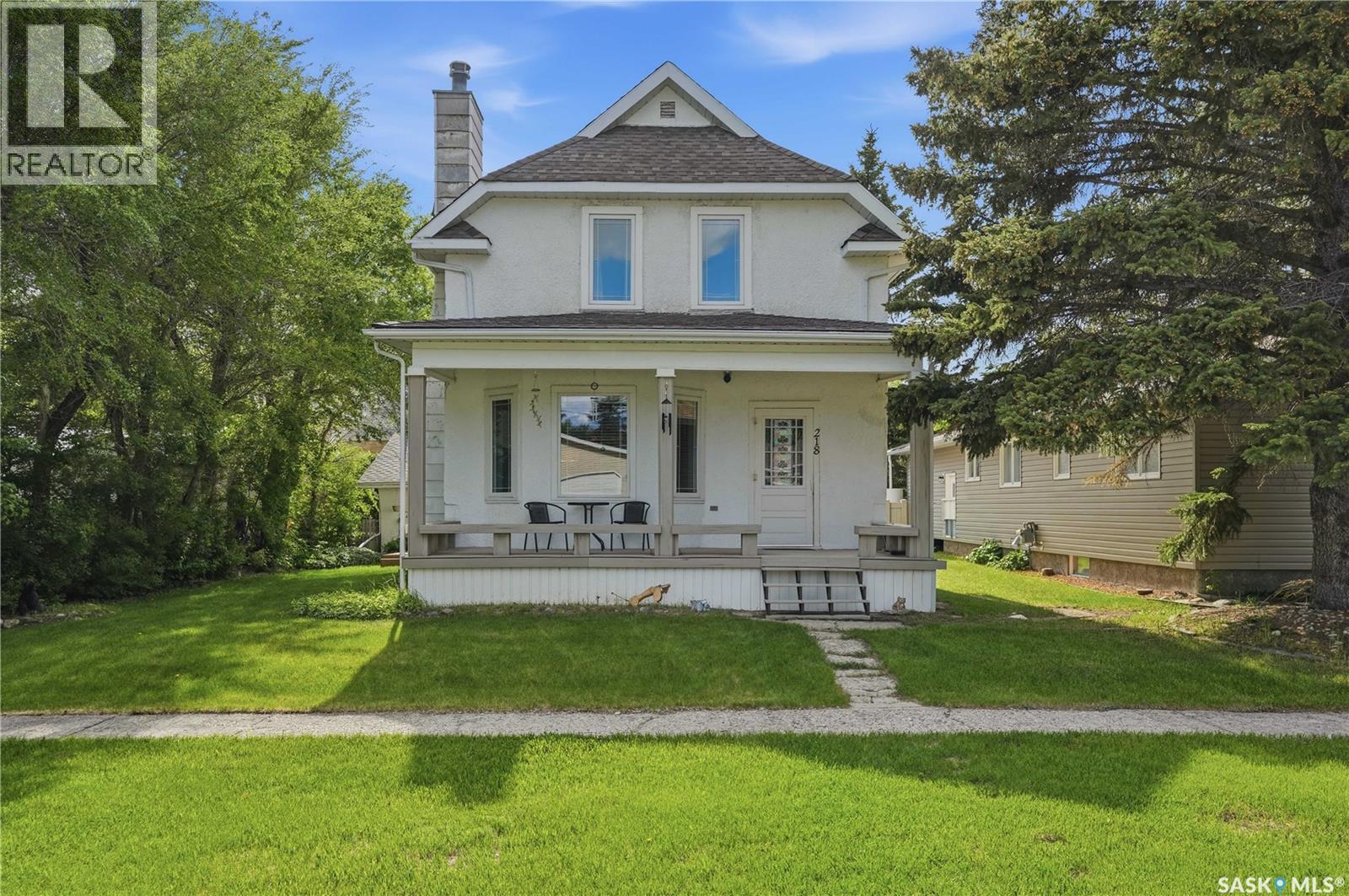 218 Lansdowne STREET E, Cupar — photo 1