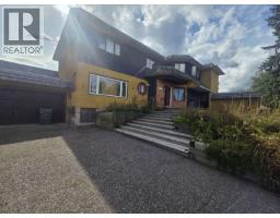 Photo 9 of 38, 2550 LAURIER CRESCENT · Prince George, BC