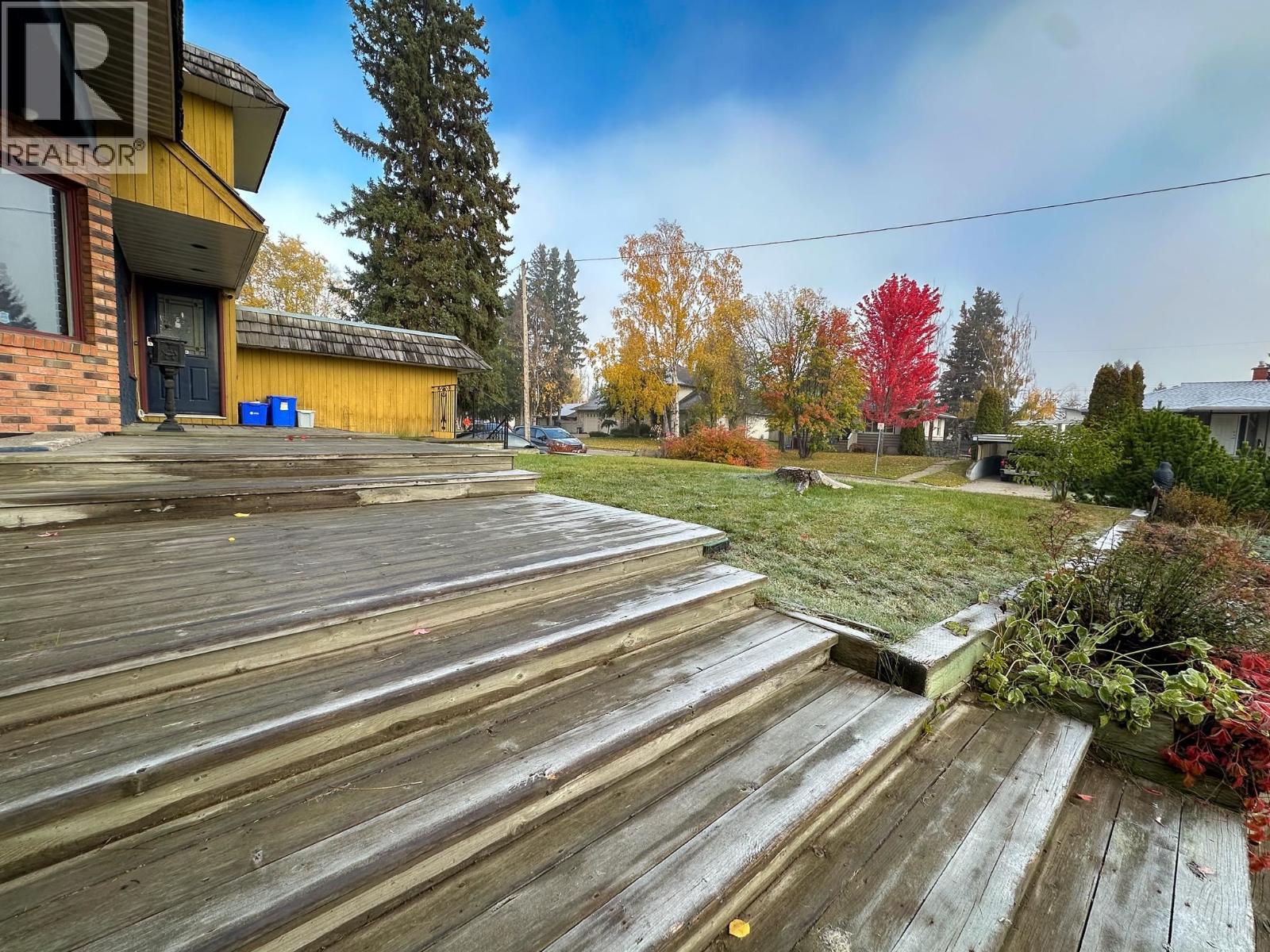 2550 LAURIER CRESCENT - Image 35