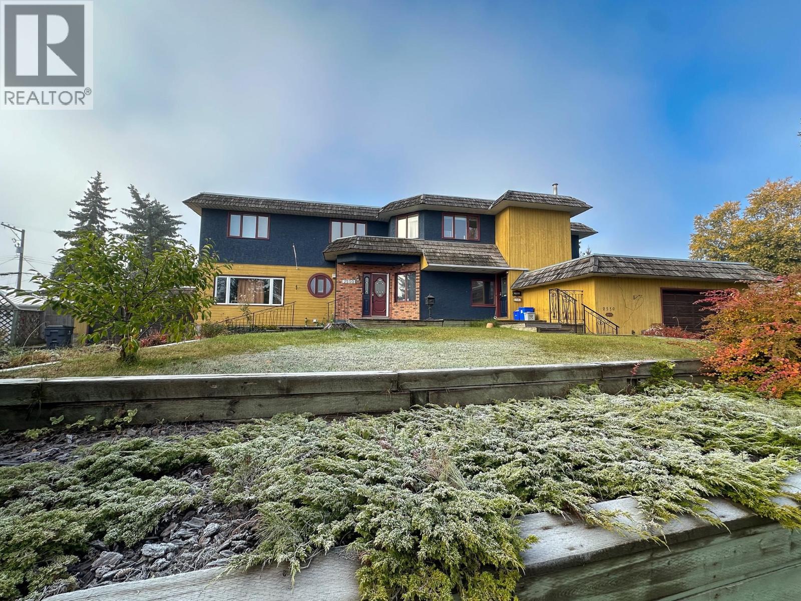 2550 LAURIER CRESCENT - 31
