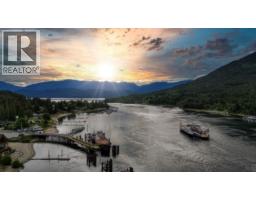 7022 Highway 3a, Balfour, BC V1L6R9 Photo 15