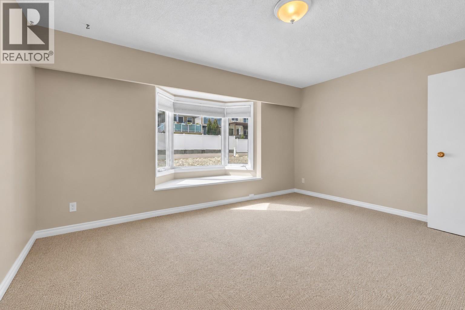 6764 Lakeside Drive, Oliver