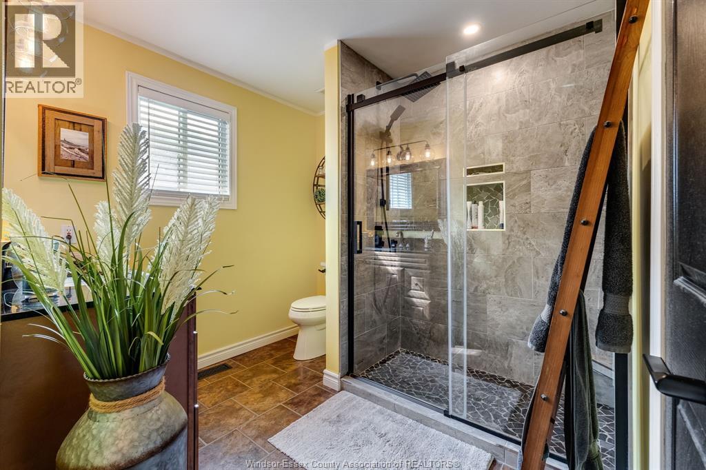 34 Massey DRIVE - 13
