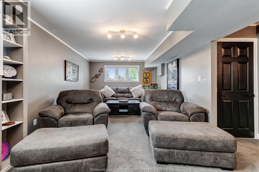 34 Massey DRIVE - 21