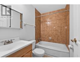 150 Beverley Street, Toronto, ON M5T1Y5 Photo 9