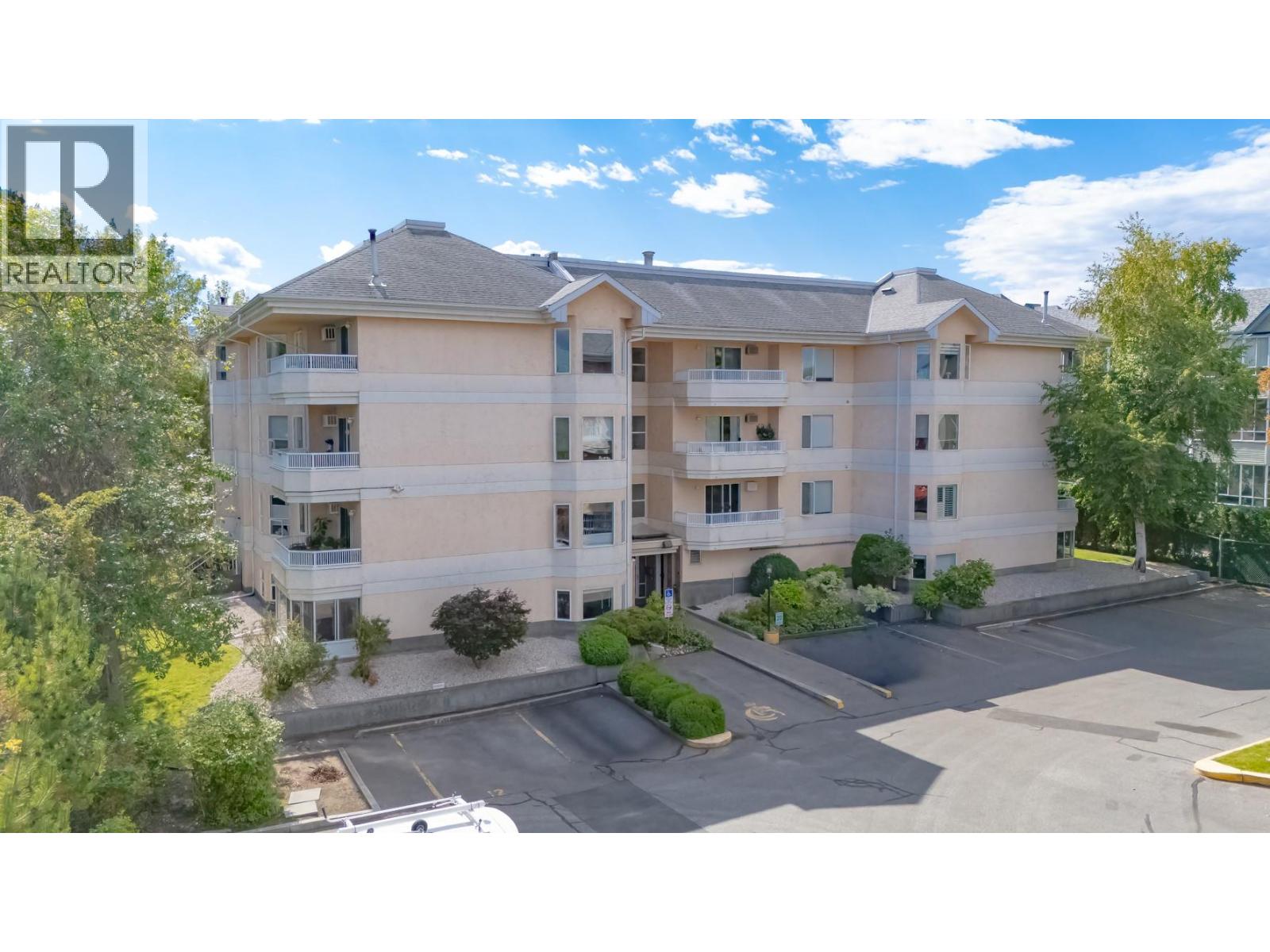 302 987 KLO Road, Kelowna