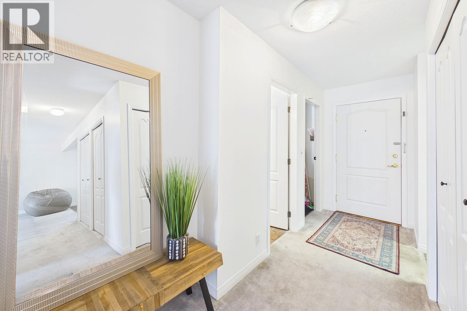 302 987 KLO Road, Kelowna