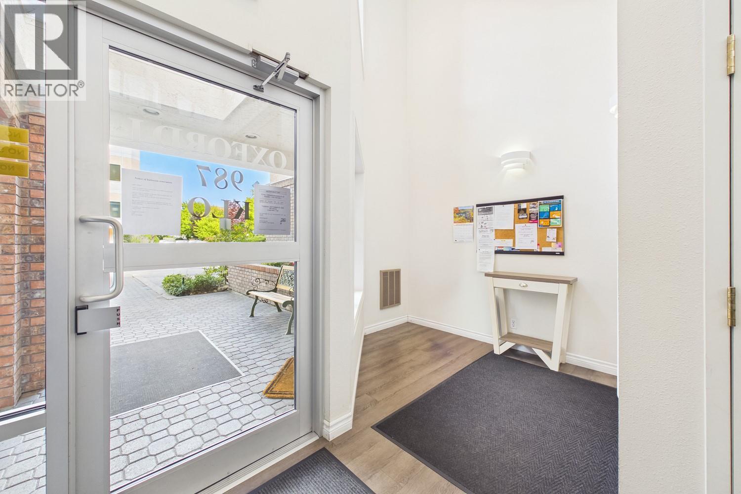302 987 KLO Road, Kelowna