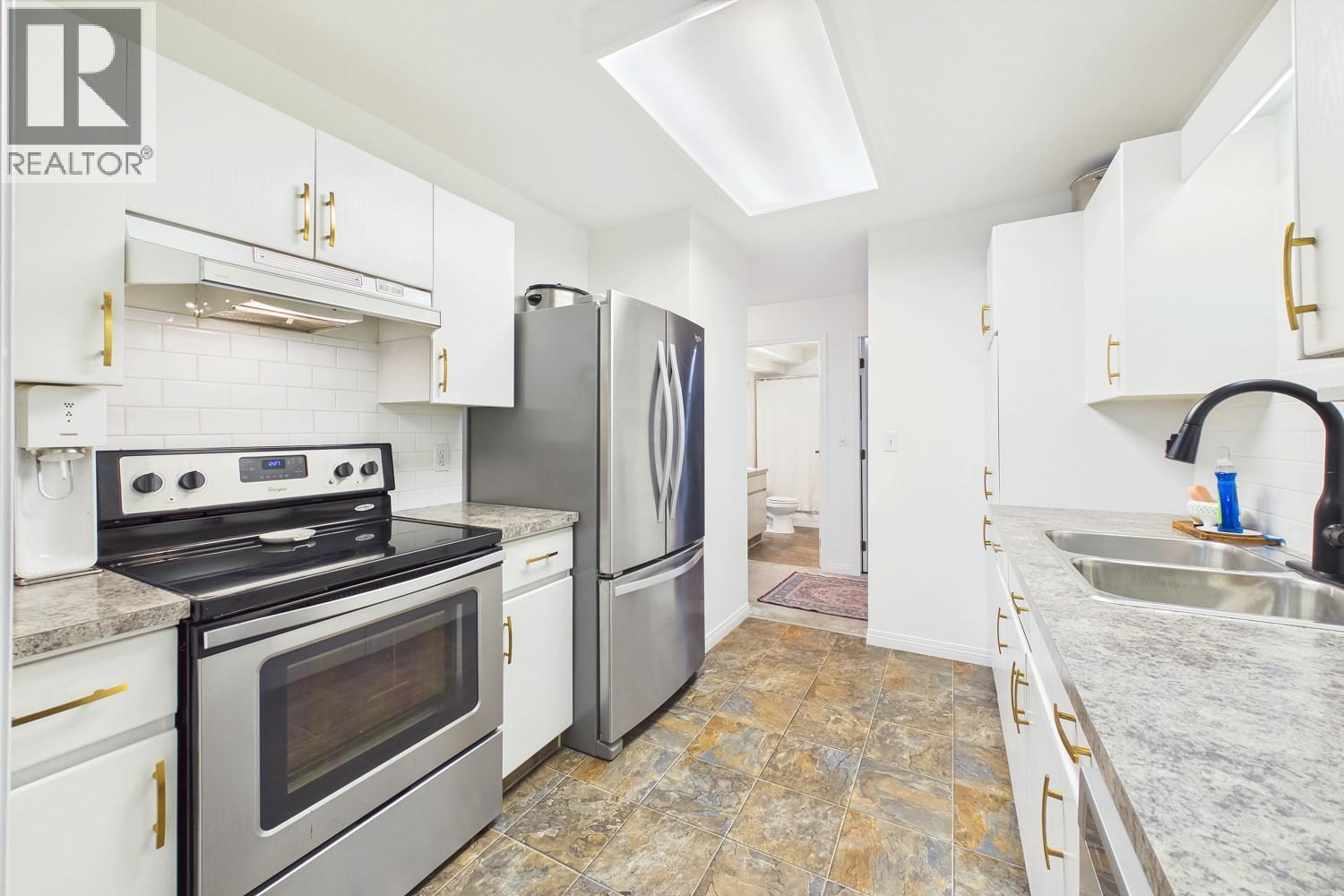 302 987 KLO Road, Kelowna