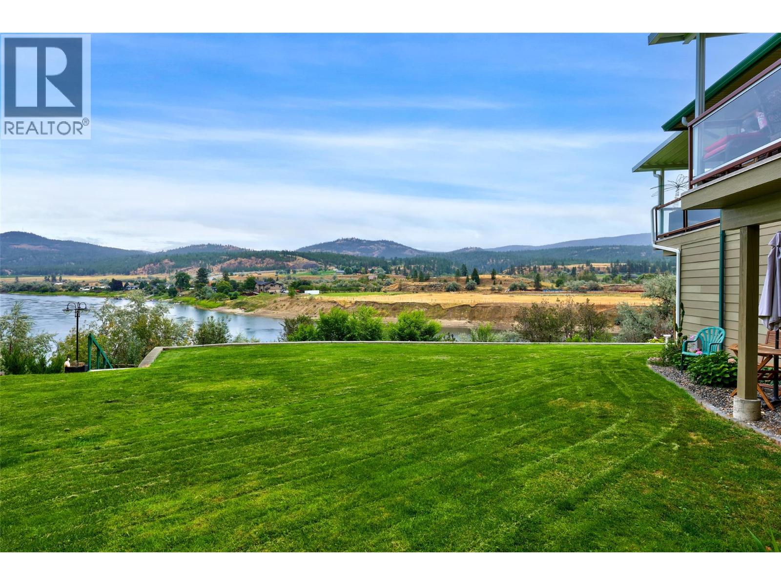 3892 Shuswap Road E - Image 84