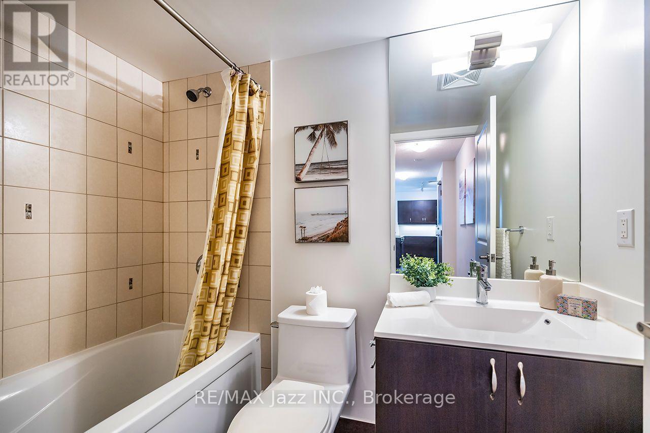 #212 1235 BAYLY STREET - 22
