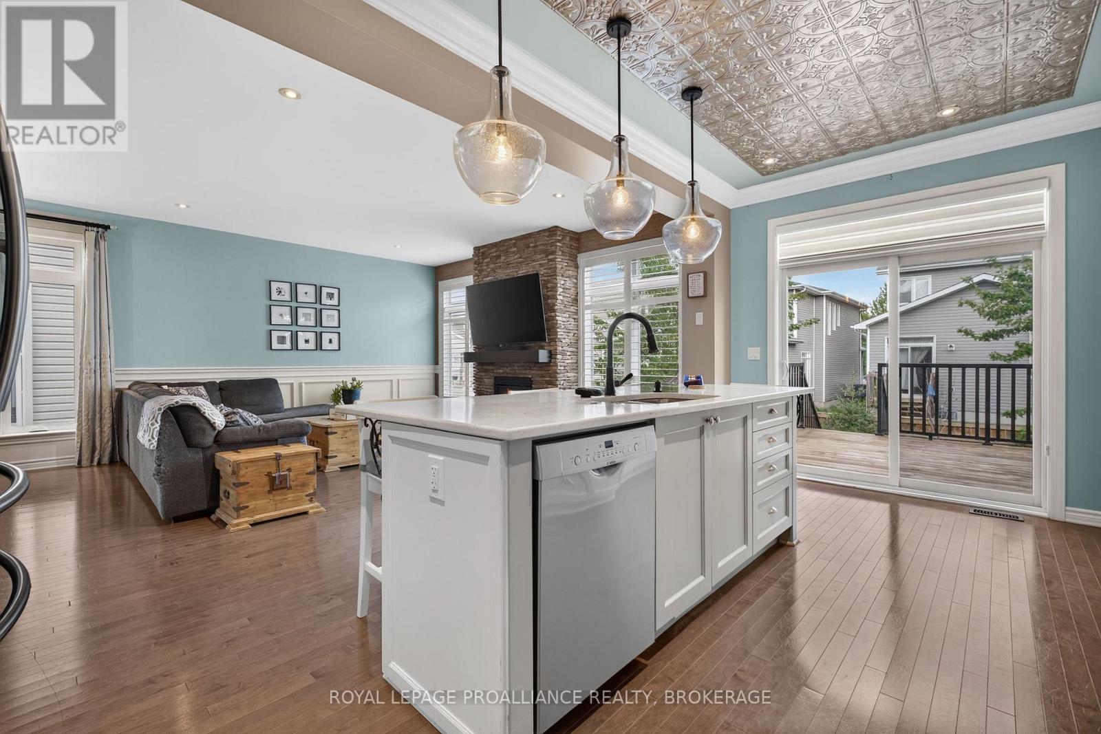 1118 ESCALA CRESCENT - 18