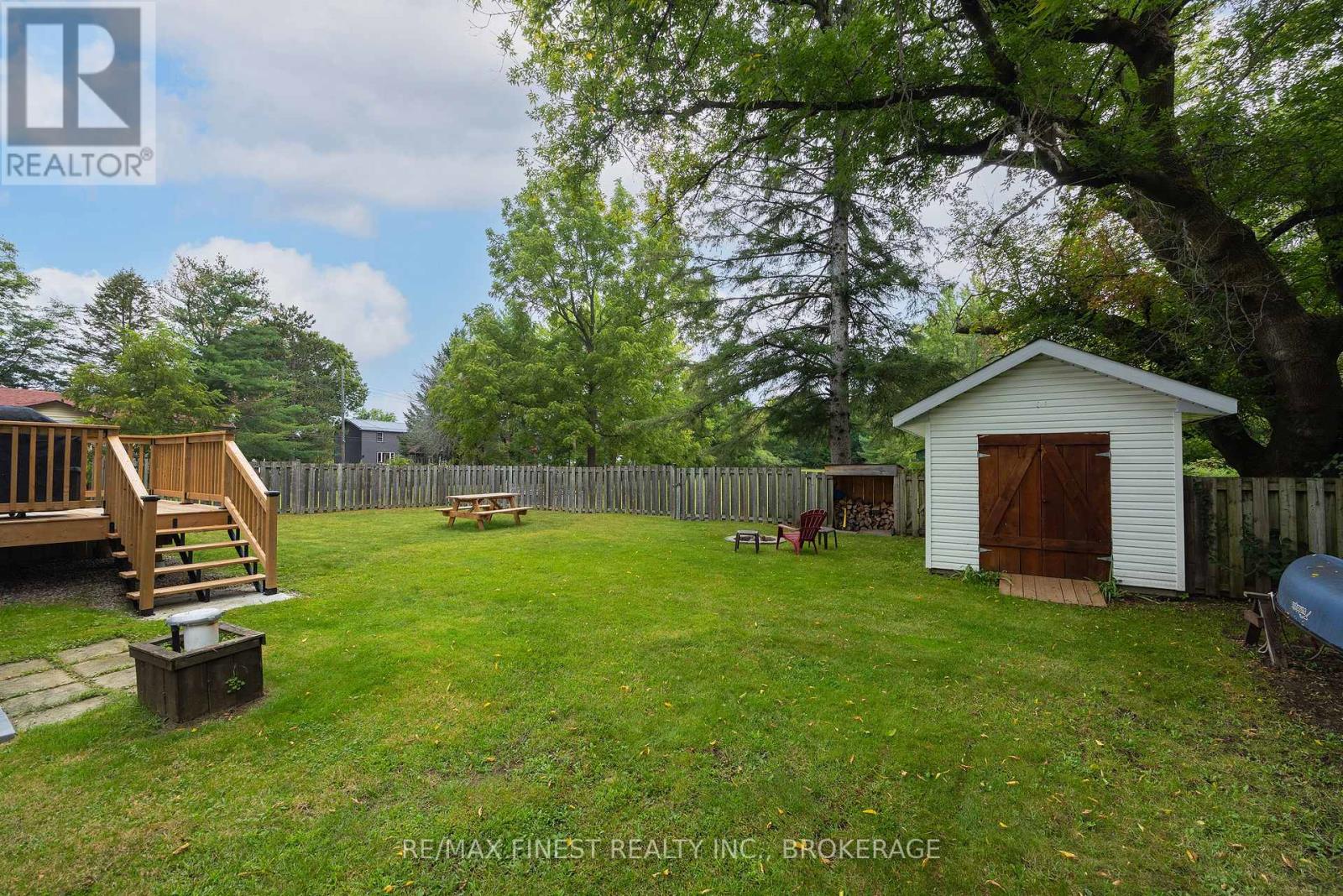 6074 BANK STREET - Image 39