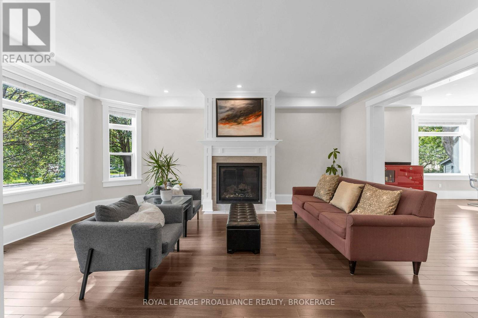 32 KENSINGTON AVENUE - 10