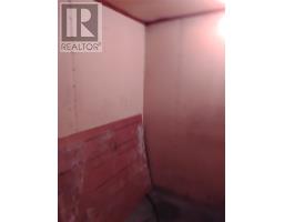 90 Grenfell Drive thumbnail 14