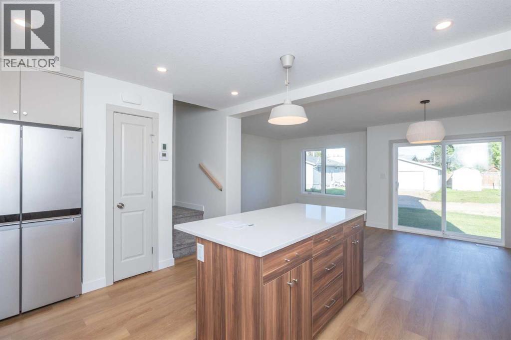 #B 9315 99 Avenue - 7