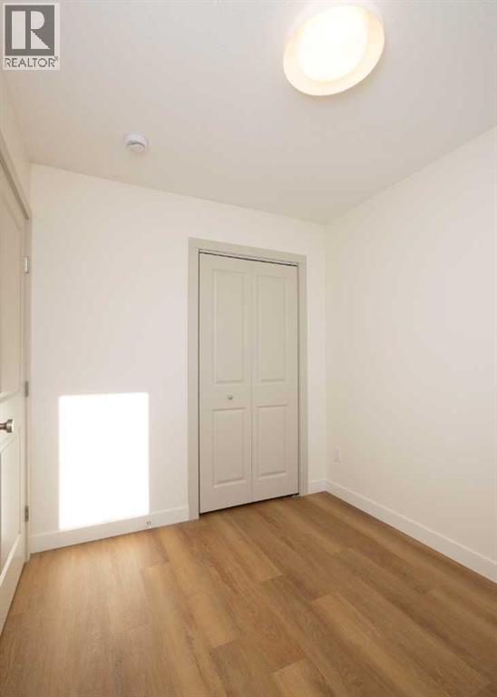 #B 9315 99 Avenue - 22