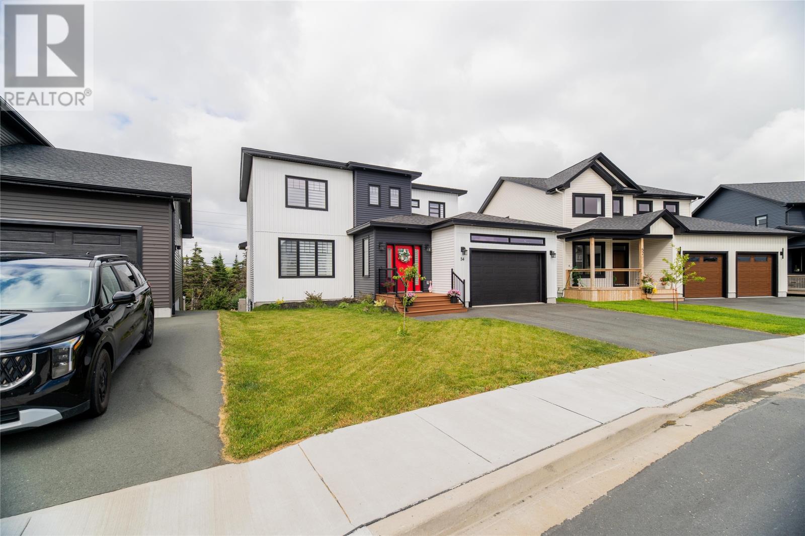 54 Pepperwood Drive, St. John's — photo 2