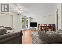 404 - 199 Kent Street, Ottawa, ON K2P2K8 Photo 9