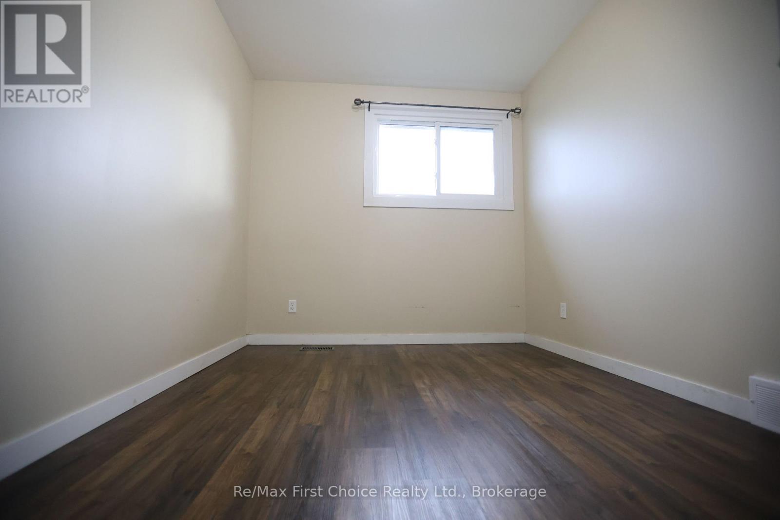 569 MCGILL CRESCENT - 12