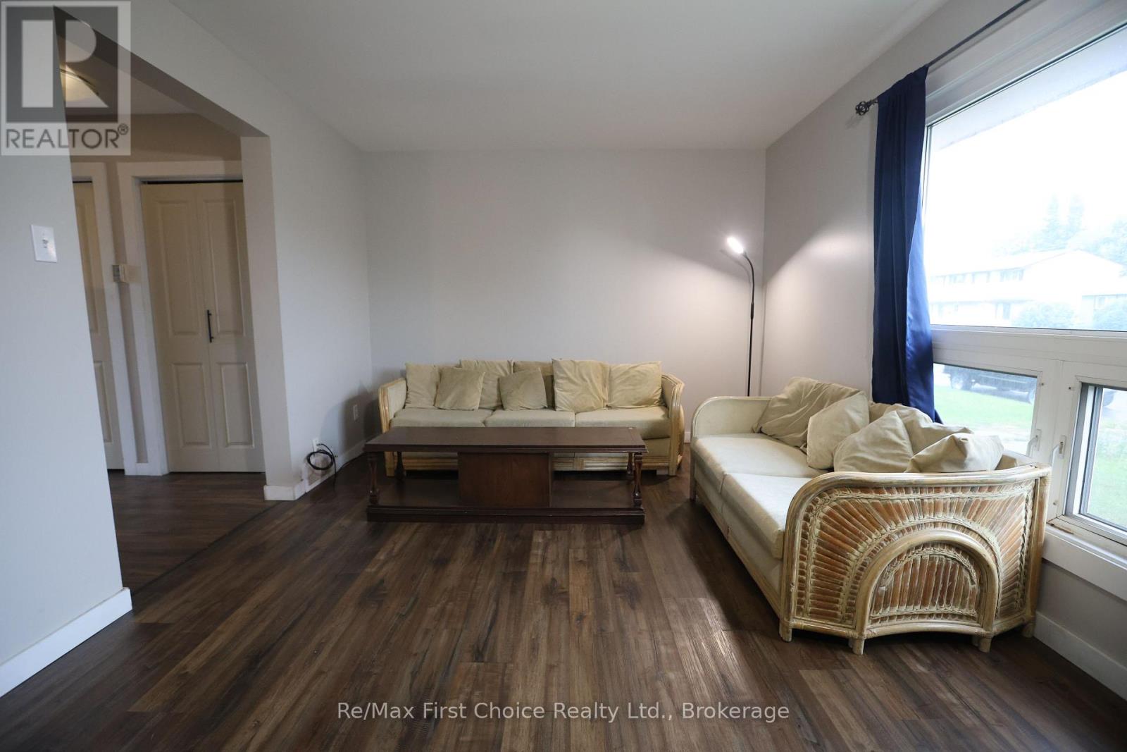 569 MCGILL CRESCENT - 2