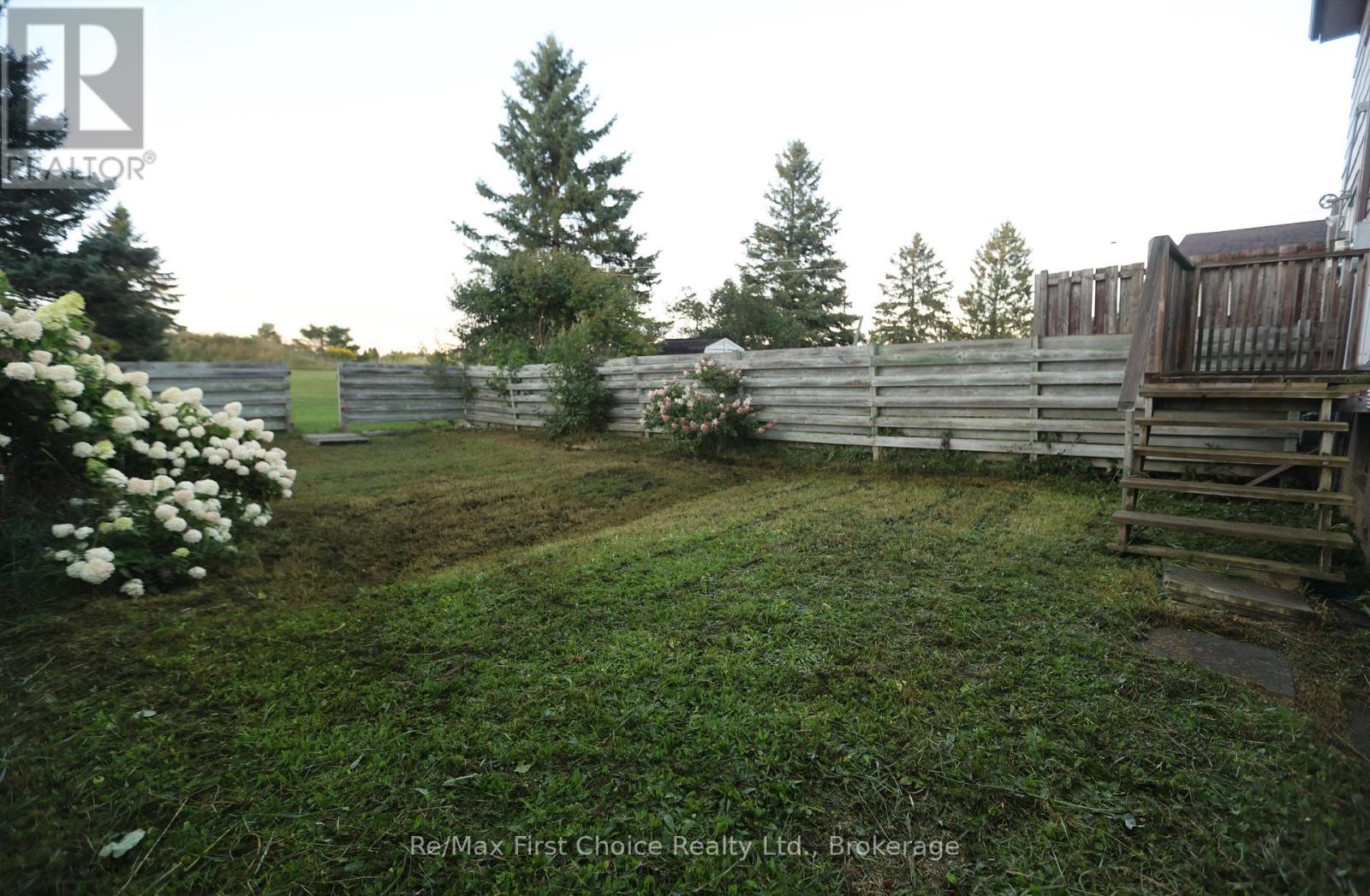 569 MCGILL CRESCENT - 22