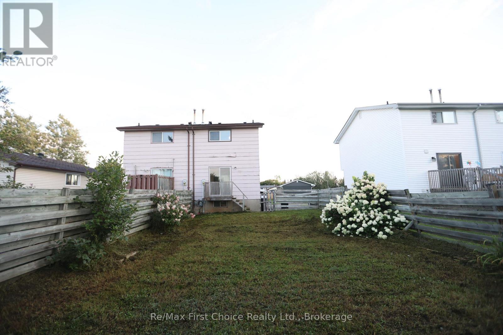 569 MCGILL CRESCENT - 24