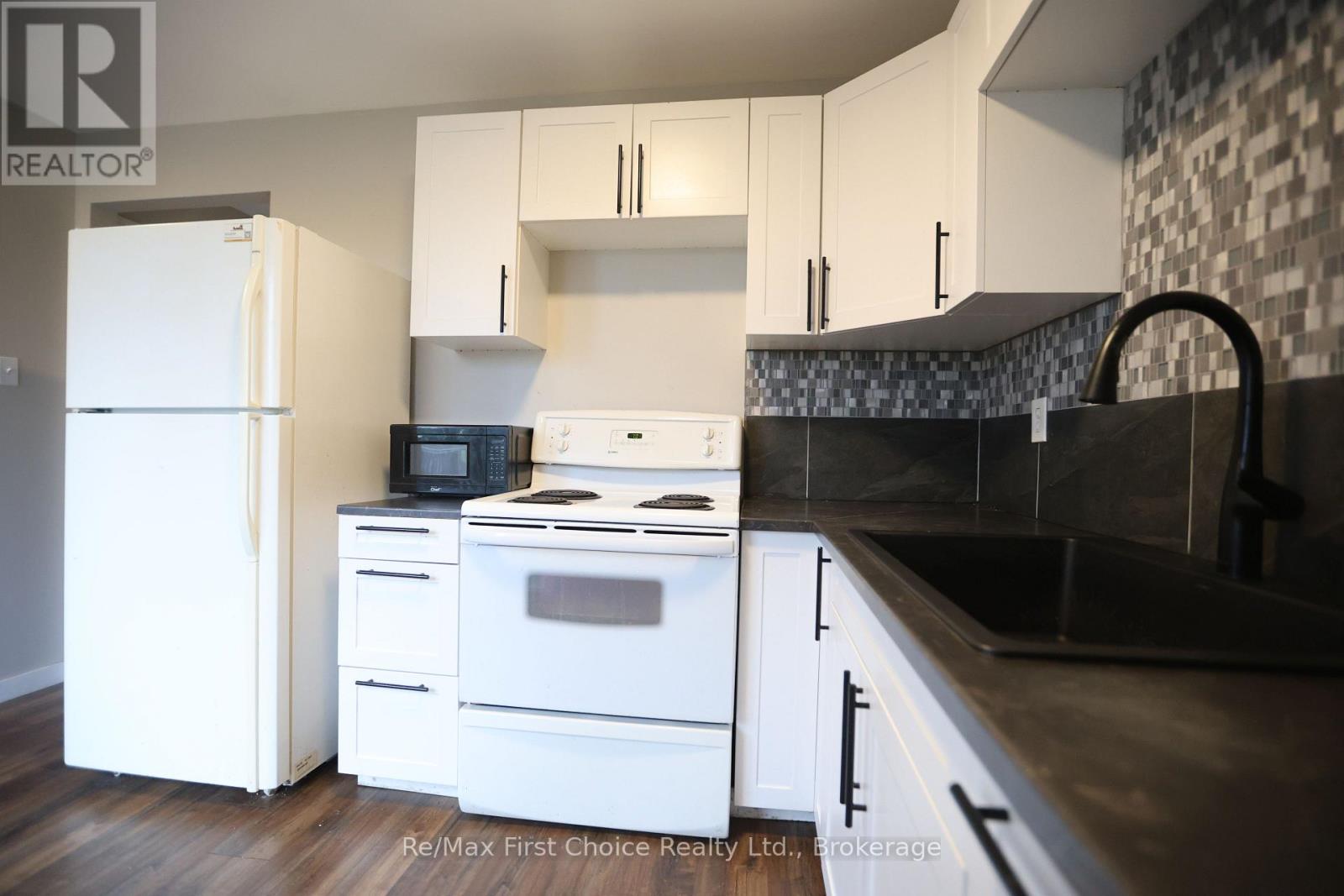 569 MCGILL CRESCENT, Thunder Bay (Northwood Park) — photo 7