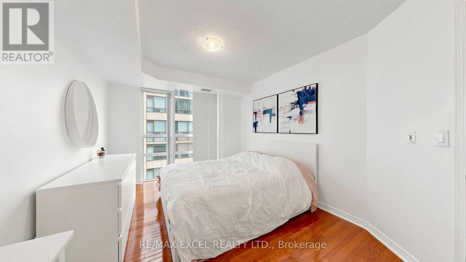 #1603 509 BEECROFT ROAD - 16