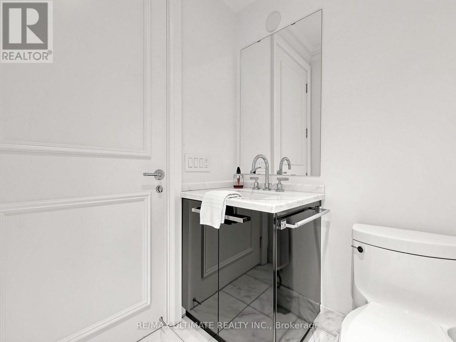 #4706 311 BAY STREET - Image 34