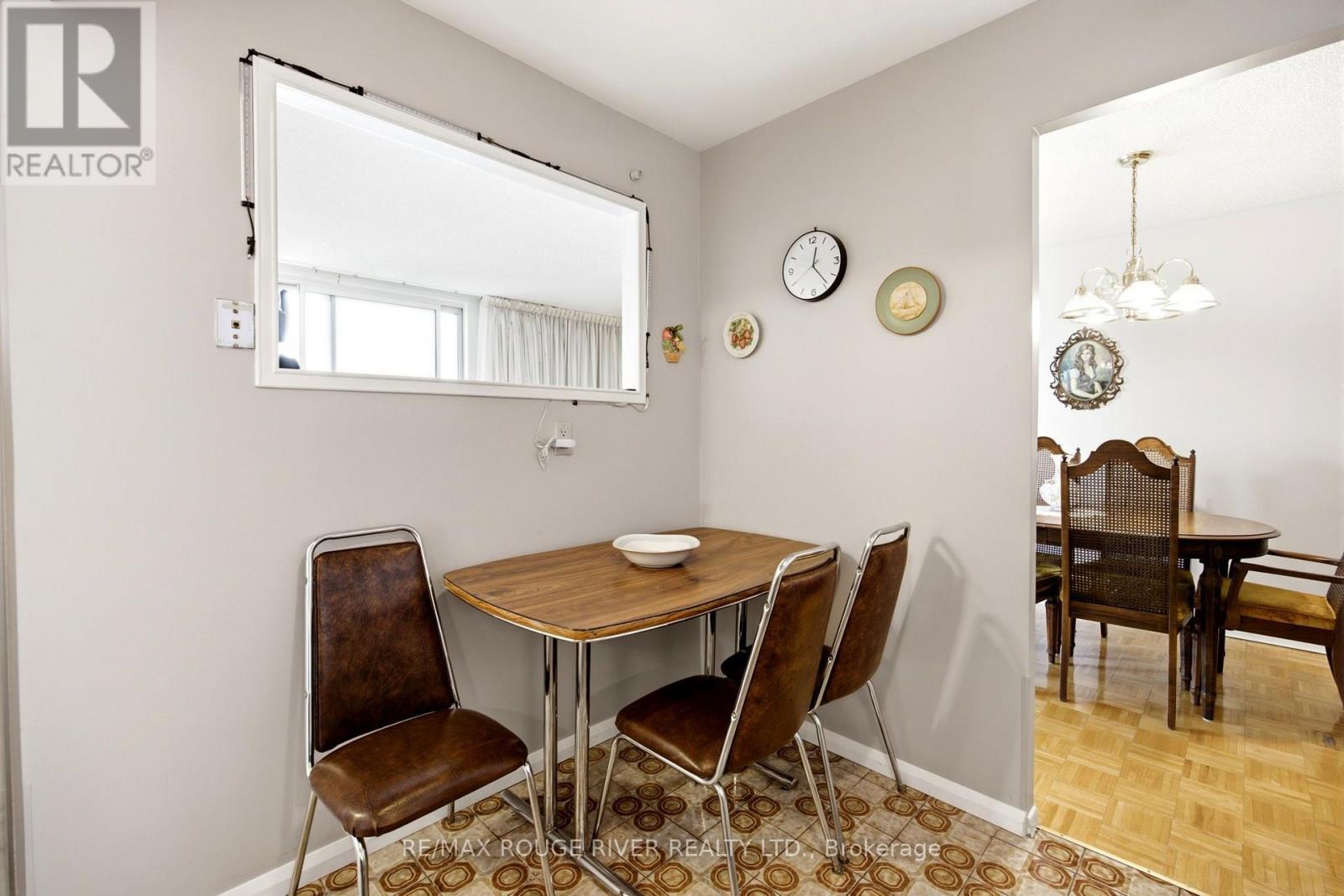 #406 895 KENNEDY ROAD - 16