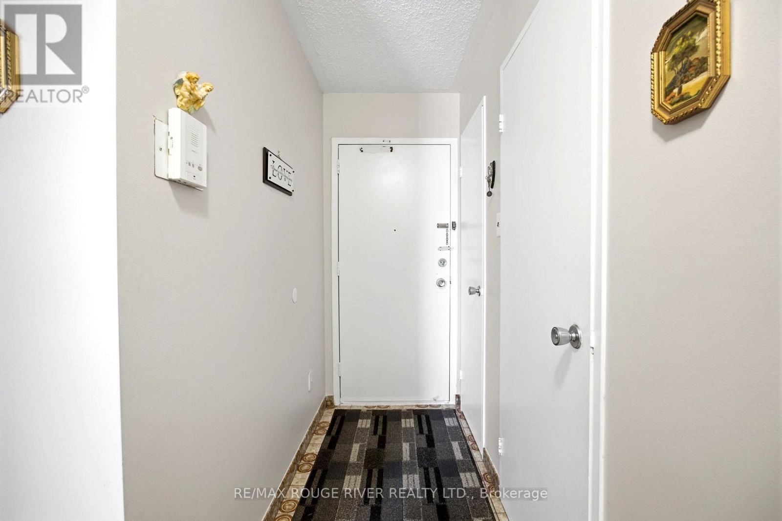 #406 895 KENNEDY ROAD - 4