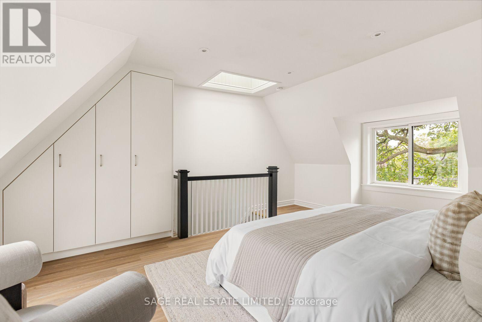 11 BERTMOUNT AVENUE - Image 25