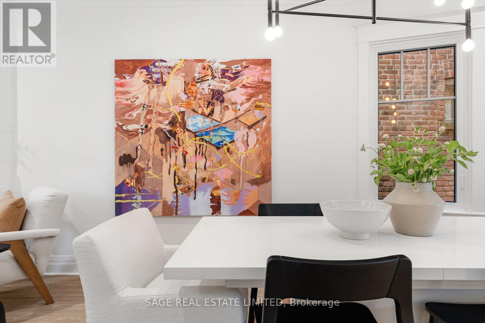 11 BERTMOUNT AVENUE - 7