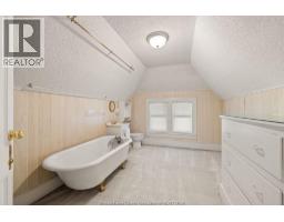 2203 Victoria, Windsor, ON N8X1R2 Photo 46