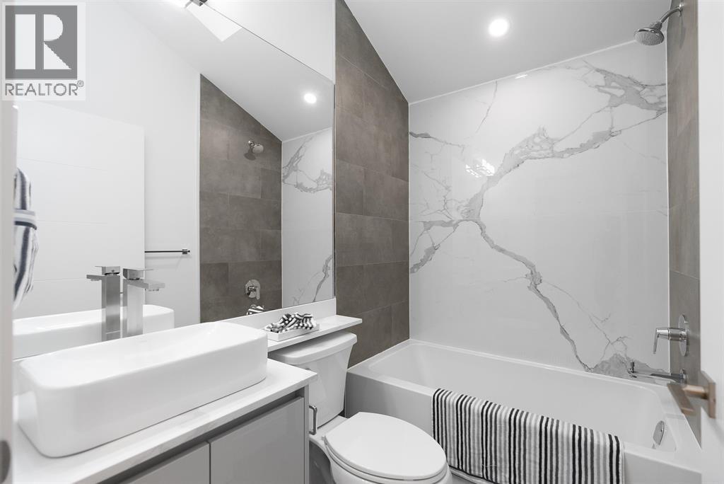 2881 E GEORGIA STREET, Vancouver — photo 6