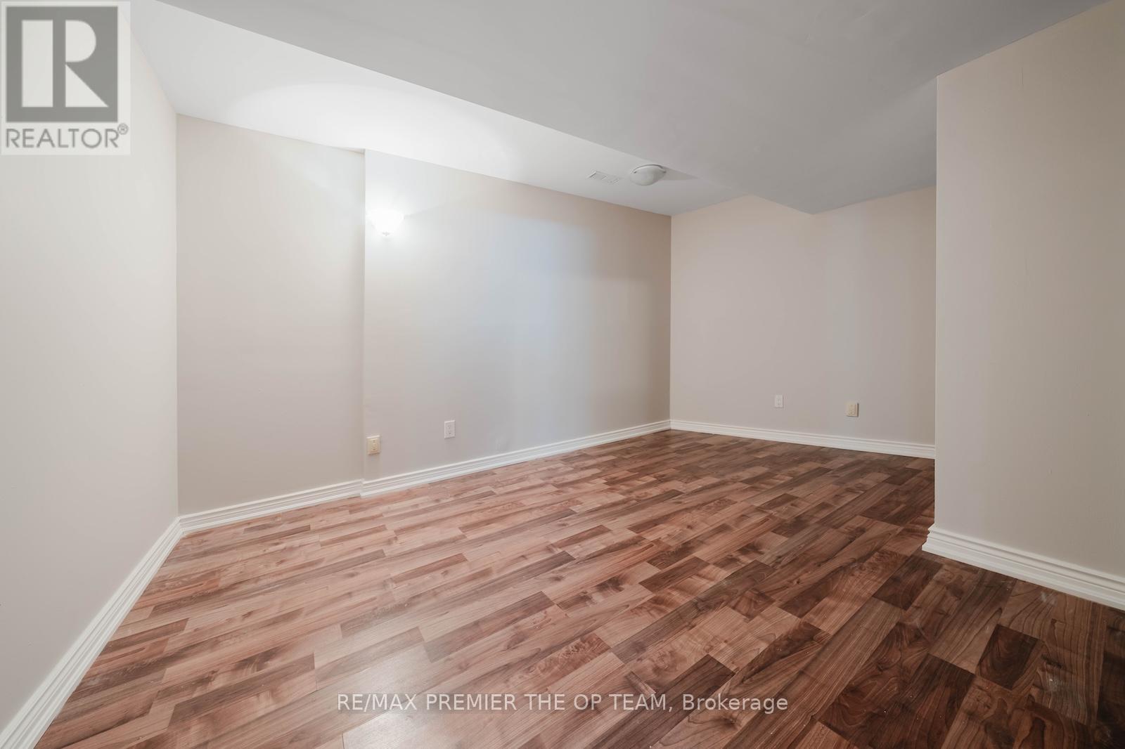 7930 KIPLING AVENUE - Image 35