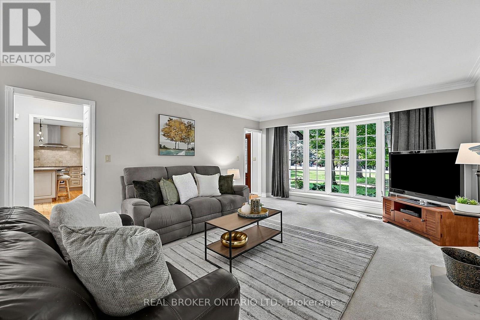 18939 MCCOWAN ROAD, East Gwillimbury (Mt Albert) — photo 5
