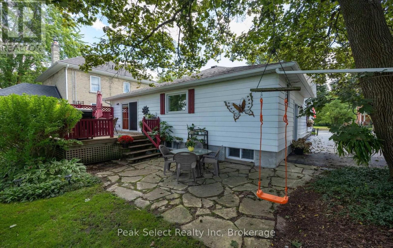 353 QUEEN STREET E - Image 43