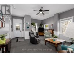 353 Queen Street E, St  Marys, ON N4X1B8 Photo 11