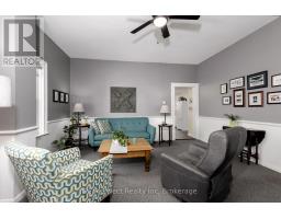 353 Queen Street E, St  Marys, ON N4X1B8 Photo 13