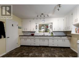 353 Queen Street E, St  Marys, ON N4X1B8 Photo 16