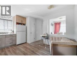 Kitchen - 40 Penworth Place Se, Calgary, AB T2A4G4 Photo 9